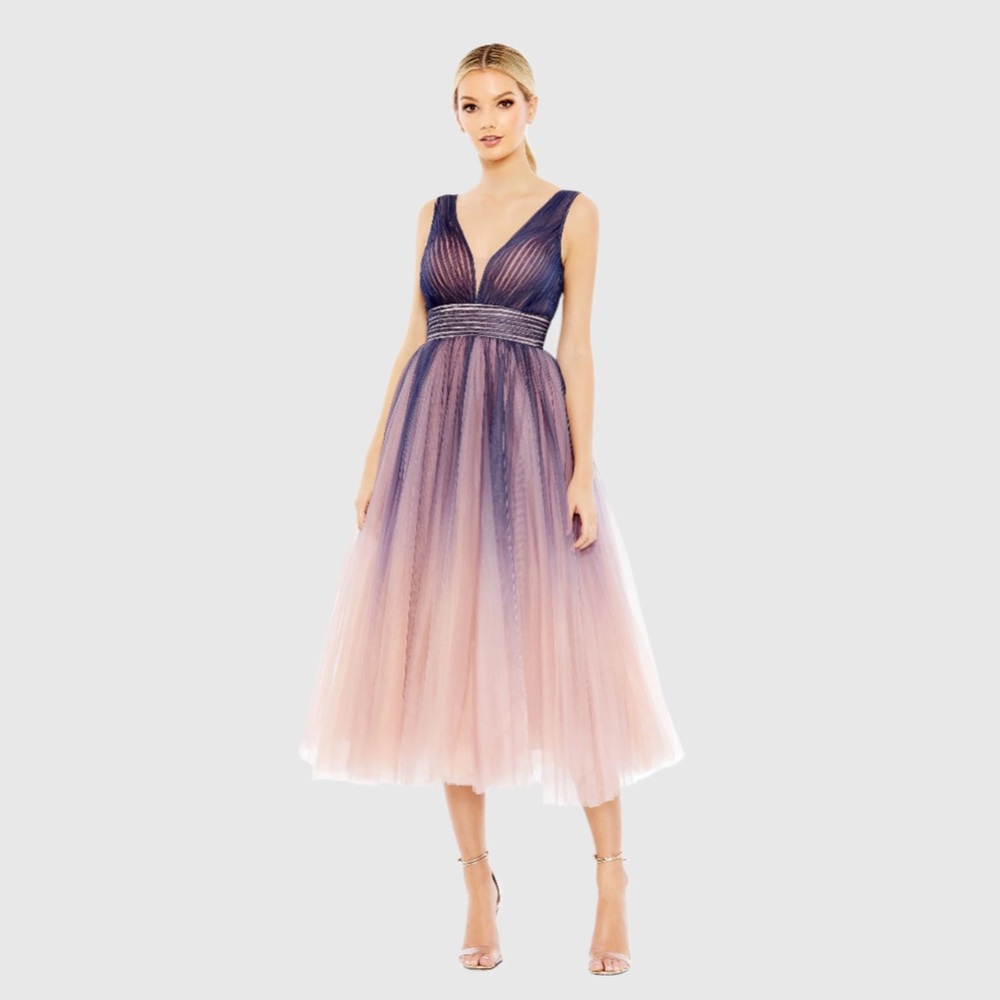 MAC DUGGAL
Ombre Sleeveless V Neck Midi Dress